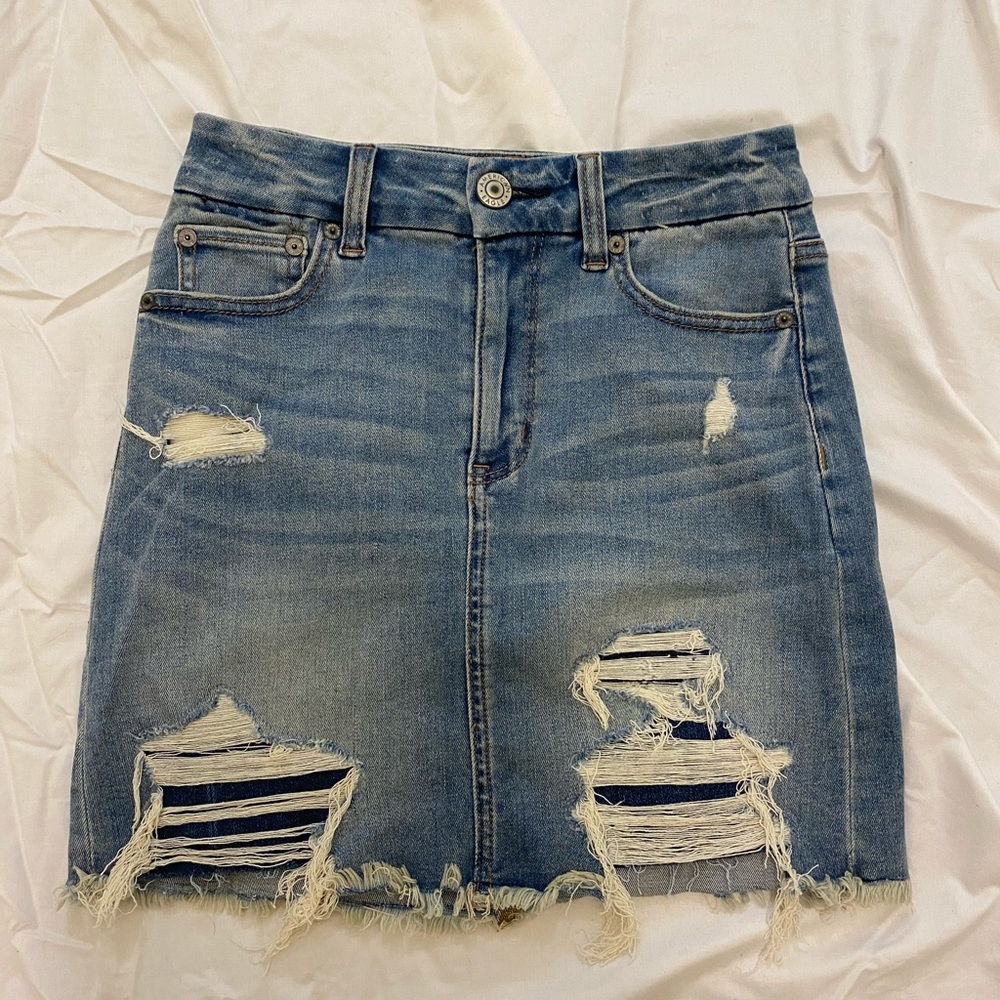 American Eagle Light Washed Skirt